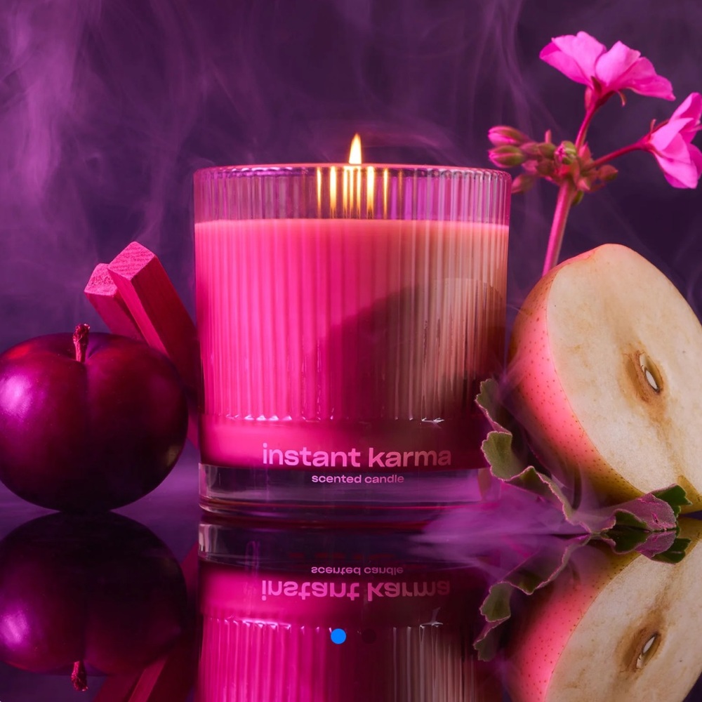 NIB Snif Instant Karma Scented Candle 8.5 ounce luxe ribbed glass vessel NEW - Picture 13 of 14